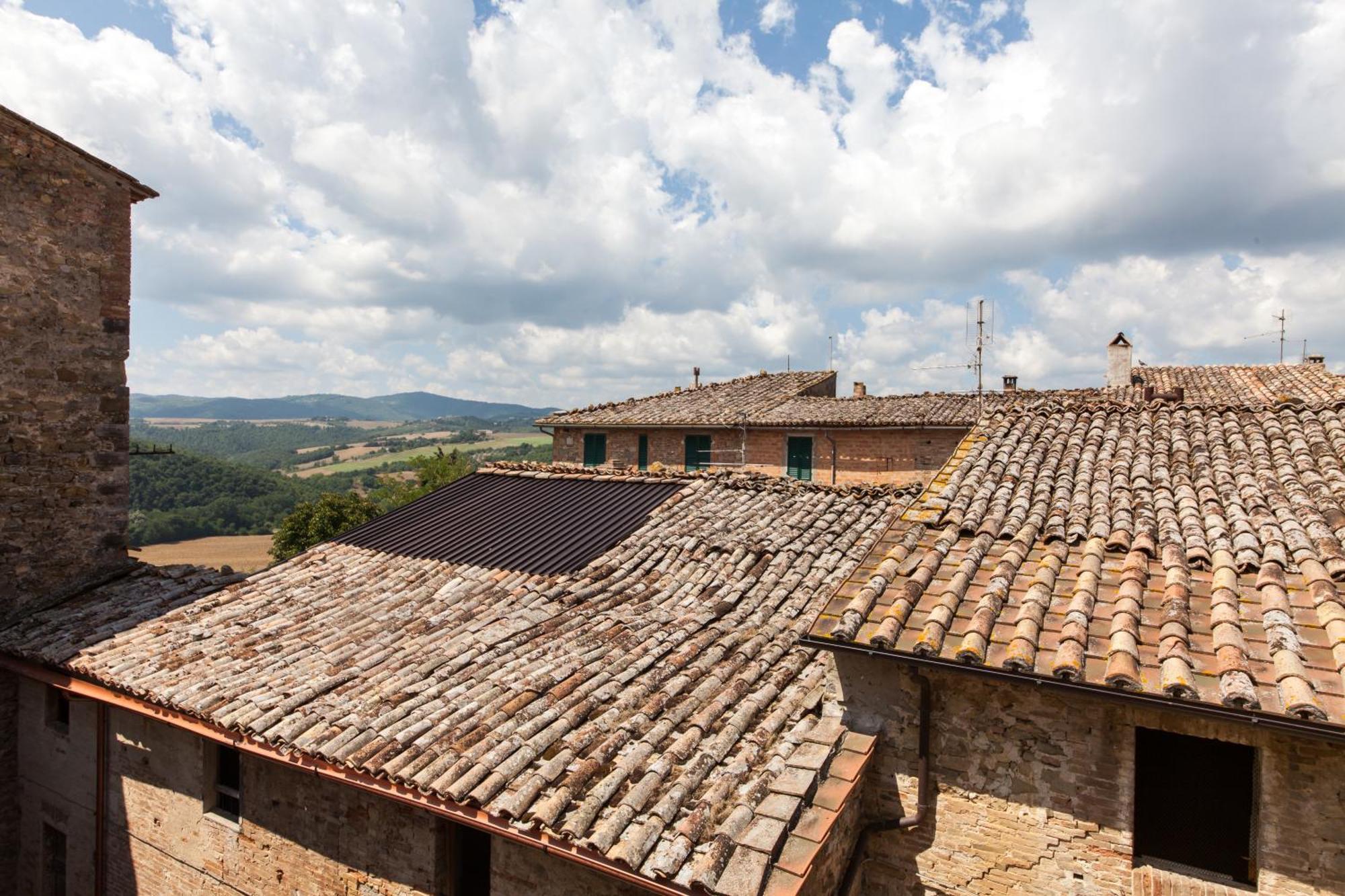 فيلا Casa Breccia Compignano  الغرفة الصورة
